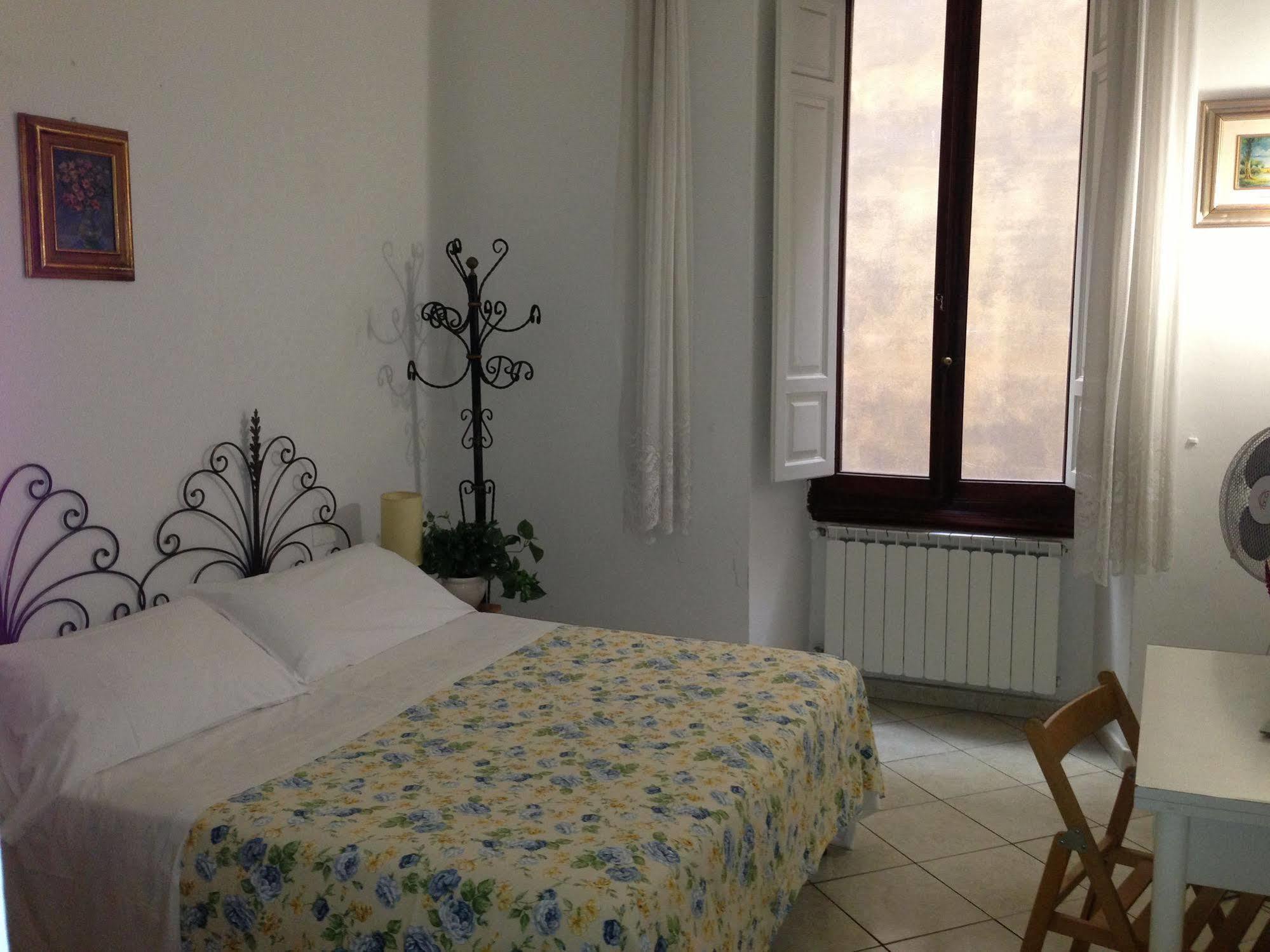 Hostel Veronique فلورنس المظهر الخارجي الصورة