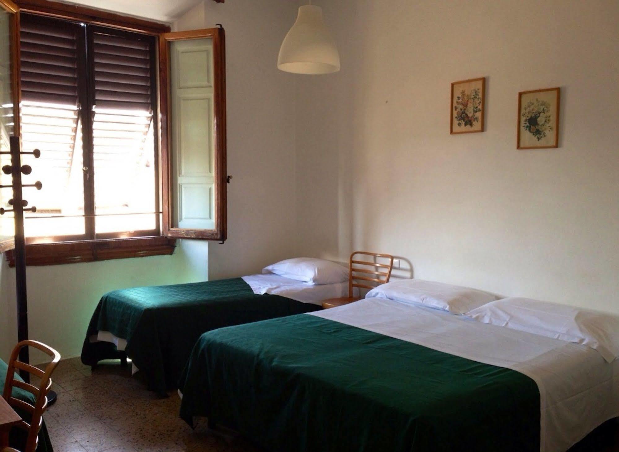 Hostel Veronique فلورنس المظهر الخارجي الصورة